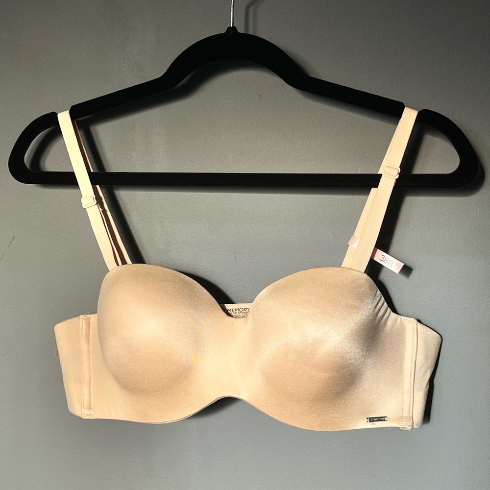 BNWT 38B LA VIE EN ROSE STRAPLESS BEIGE BRA
